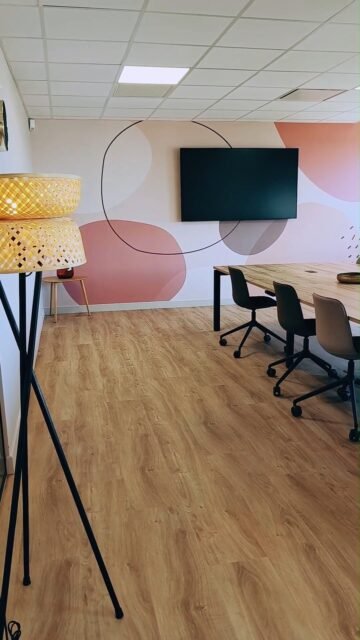 J’ai eu le plaisir de concevoir et réaliser en collaboration, le site de gestion et la maison GROUPAMA à Guéret.
Un projet où j’ai voulu associer identité de marque, confort de travail et cohérence esthétique, dans un lieu à la fois fonctionnel et accueillant.
👉 Découvrez le projet sur www.dizydeco.com

#dizydeco #groupama #architectureinterieure #decoration #designinterieur #projetpro #bureauxdesign #guéret #wwwdizydecom