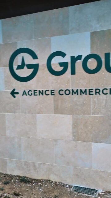 Nouveau projet livré ! De la palette chromatique au choix du mobilier, chaque détail a été pensé pour l'inauguration du site Groupama Auch. Une belle collaboration locale. ✨

#decorateur #chantier #immobilier